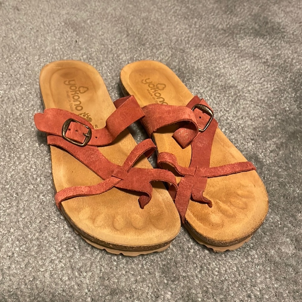 Very chick Yokono Sandals